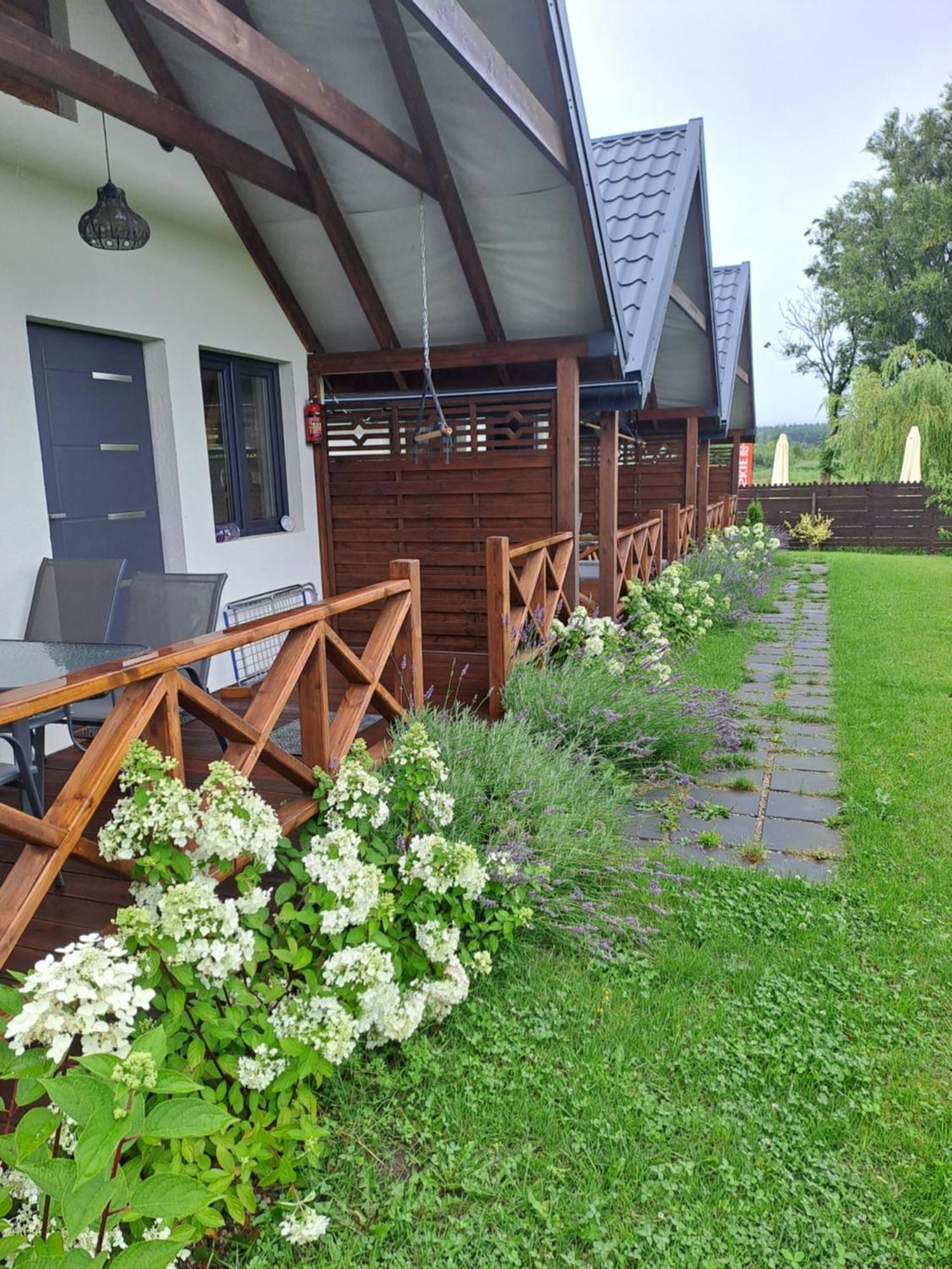 Zefir Domki Nad Morzem I Jeziorem Villa Jezierzany Buitenkant foto